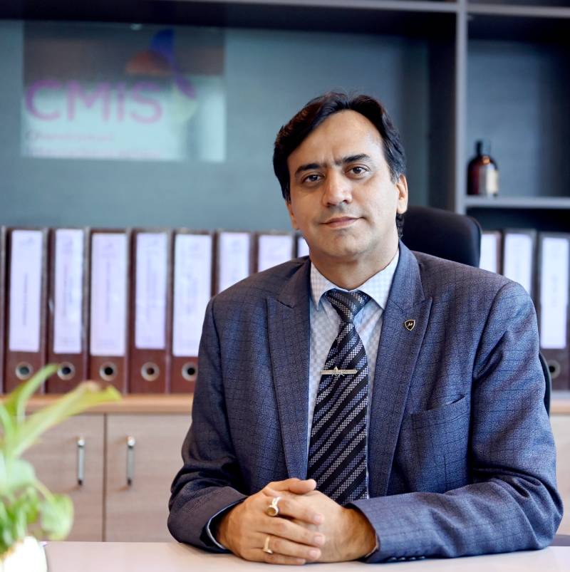 Image of Vishal Bhandari, Principal of CMIS.
